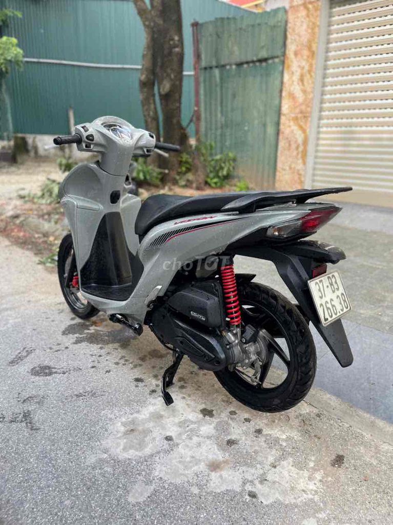 VISION Nguyên Bản 2023 Chất_Bảo Hành 2 Năm. Mua bán Xe máy tại Huyện Gia Lâm Hà Nội được đăng bởi Xe Máy Phúc Hưng hình 3