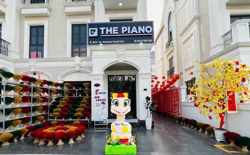 Tuyển giáo viên và trợ giảng dạy Piano