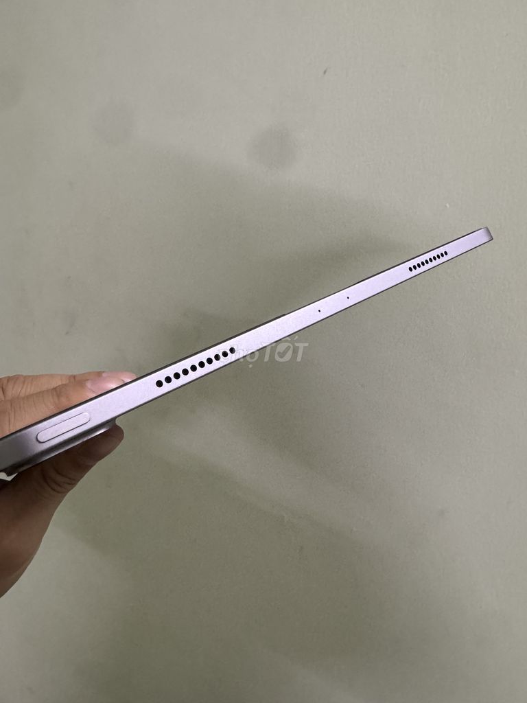 Cần bán ipad pro 12.9 M2