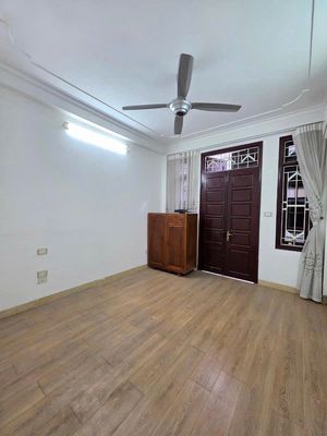 BÁN NHÀ TRUNG KÍNH. Mua bán nhà ở tại Quận Cầu Giấy Hà Nội được đăng bởi Bùi Trung Hiếu