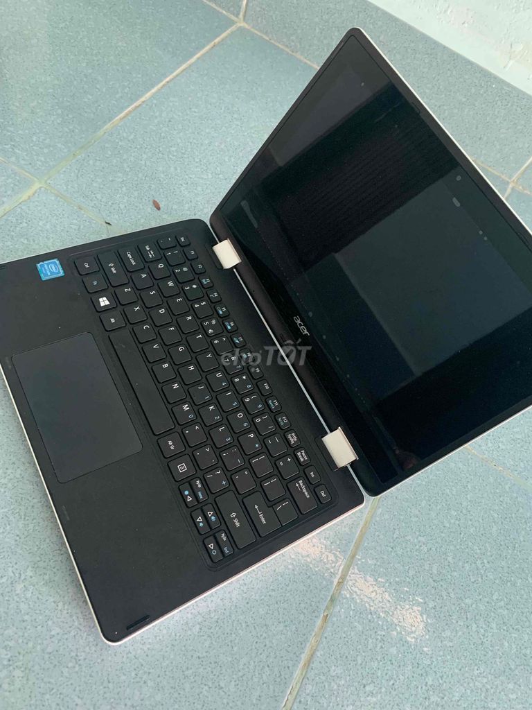 Laptop Acer màn hình cảm ứng. Mua bán Laptop tại Quận 3 Tp Hồ Chí Minh được đăng bởi Nhật Hạ hình 1