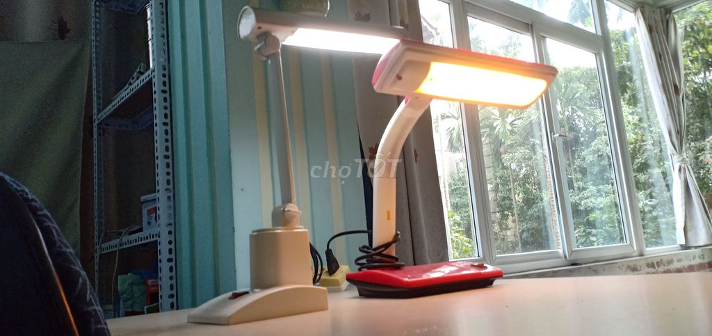 Đèn bàn Rạng Đông RL - 10 LED Trắng. Mua bán Đèn tại Quận Tây Hồ Hà Nội được đăng bởi Thiện An hình 1