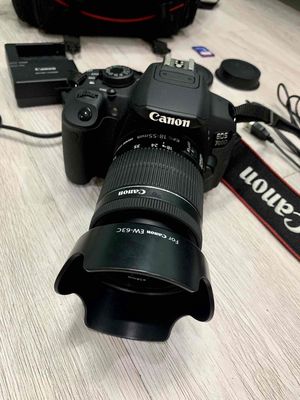 Thanh lý máy ảnh Canon 700D + lens +chân máy Benro