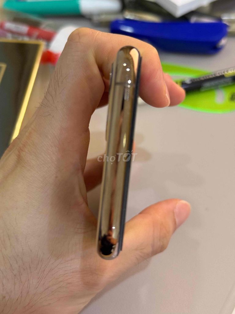 Apple iPhone 11 Pro 64GB Vàng Đã sử dụng. Mua bán Điện thoại tại Quận 7 Tp Hồ Chí Minh được đăng bởi Long hình 1