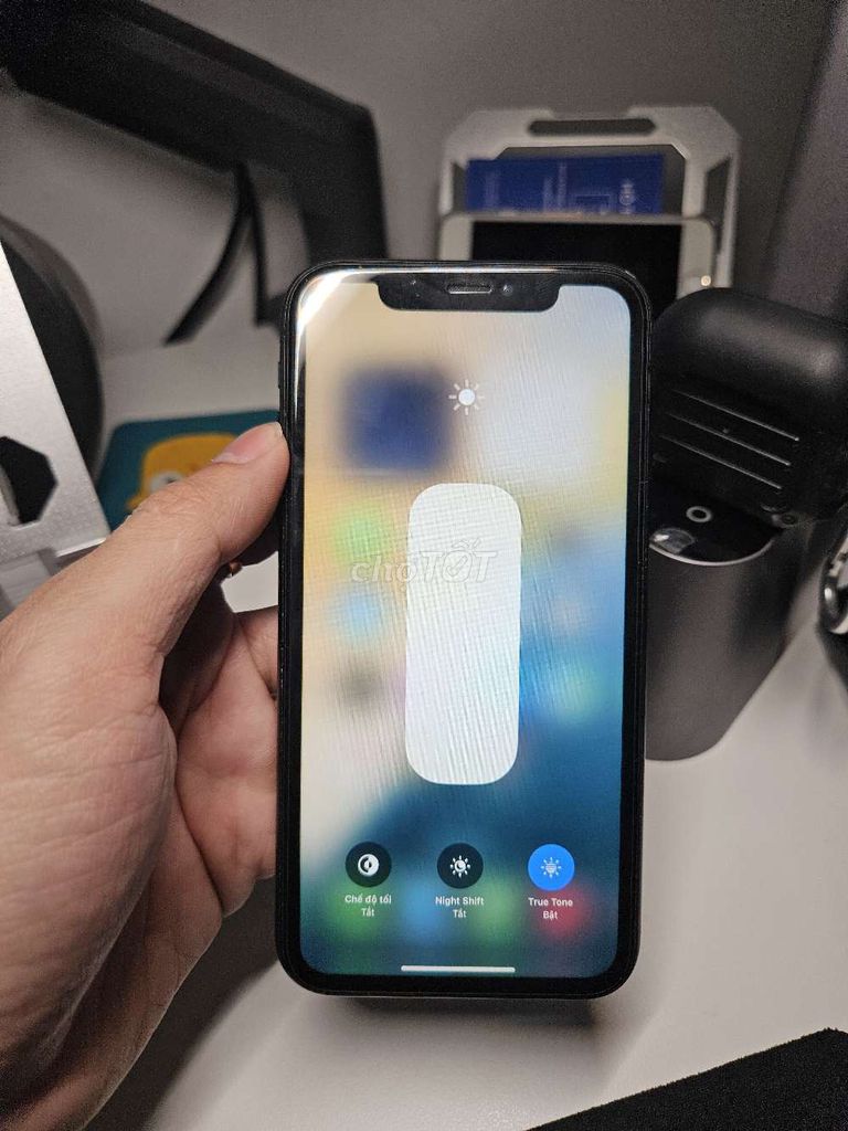 iphone Xr 64GB. Mua bán Điện thoại tại Quận Tân Phú Tp Hồ Chí Minh được đăng bởi Nguyễn tuấn anh hình 1