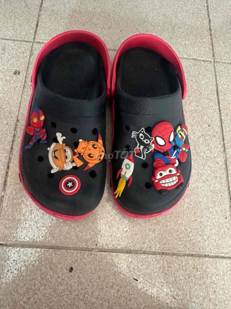 Dép Nhựa Unisex Đen Hồng Size 39. Mua bán Giày dép tại Huyện Phong Điền Cần Thơ được đăng bởi Đồng Yến Nhi hình 1