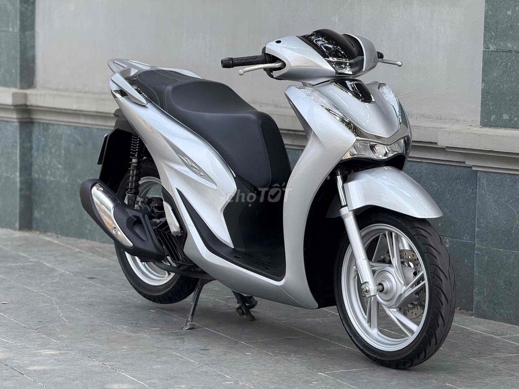 SH 150i ABS 2022 MIX BẠC POSCHE. Mua bán Xe máy tại Thành phố Thủ Đức Tp Hồ Chí Minh được đăng bởi Vũ Vũ hình 5