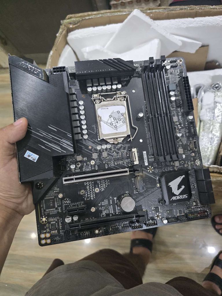 B560 aorus