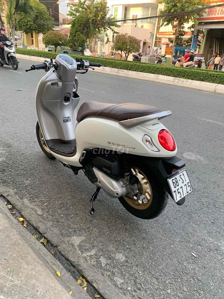 ✅✅ SCOPPY 2021 BẠC MÂM VÀNG ĐỒNG MÀU BỎ MẪU ODO TH. Mua bán Xe máy tại Thành phố Rạch Giá Kiên Giang được đăng bởi Kali  hình 4