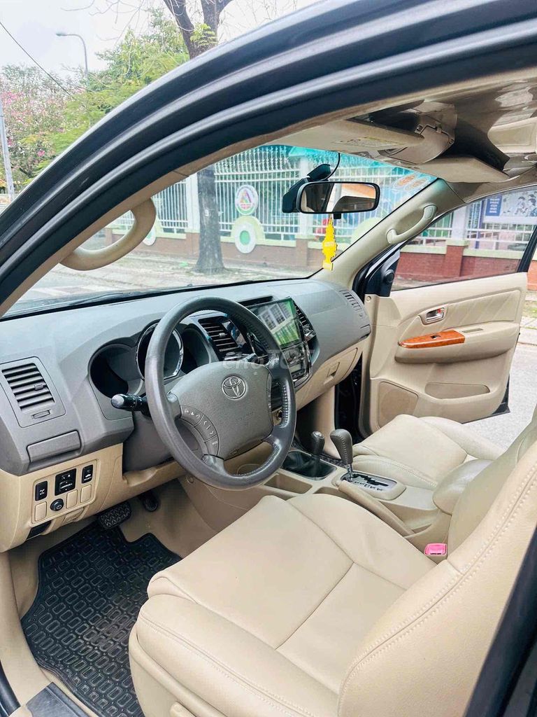Toyota Fortuner 2011 2.7V -. Mua bán Ô tô tại Quận 1 Tp Hồ Chí Minh được đăng bởi AUTO 380 hình 6