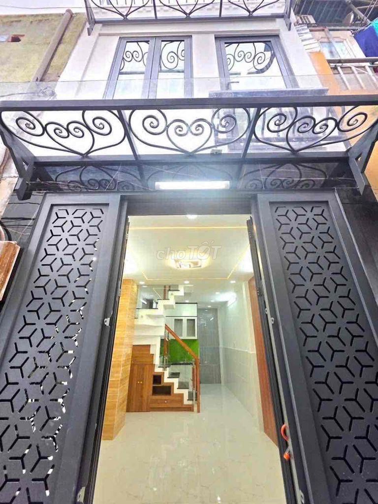 CHỈ NHỈNH 2 TỶ - NHÀ SỔ RIÊNG - NGAY LÊ VĂN QUỚI