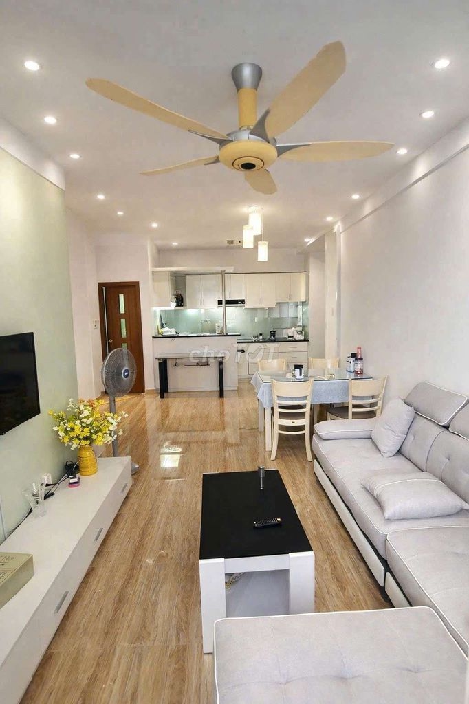 CHO THUÊ  PENTHOUSE CHUNG CƯ VẠN ĐÔ Q4 - 3PN 3WC 136M2 GIÁ 20TR 