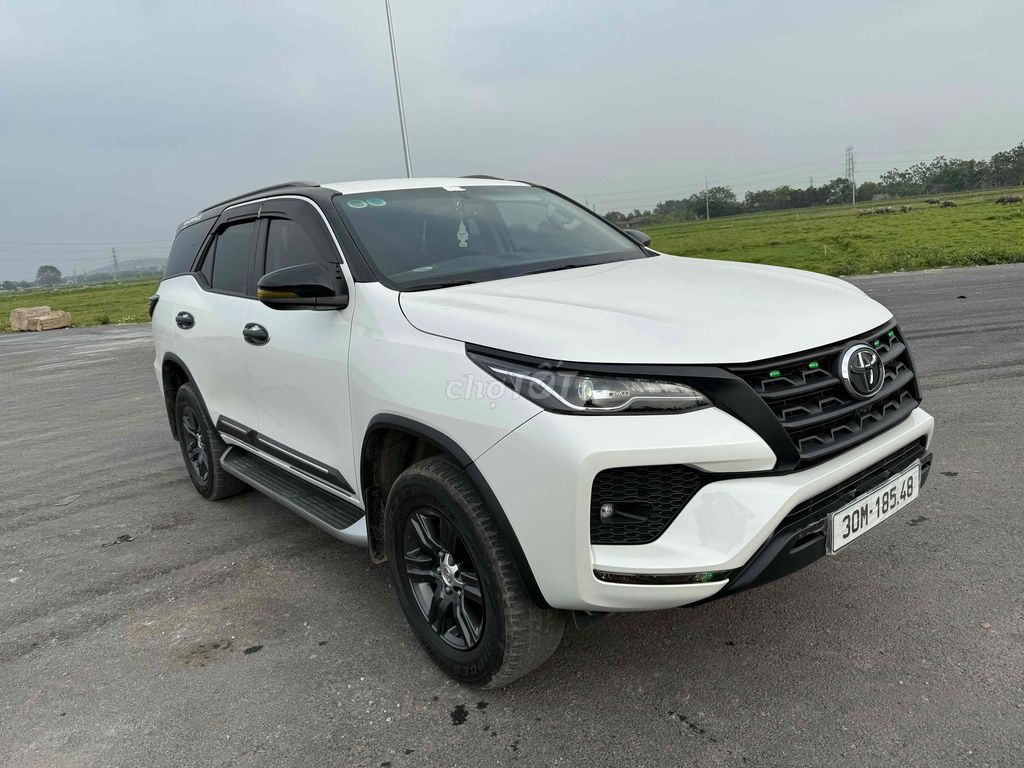 Toyota Fortuner 2022 2.4 4x2 AT - 36000 km. Mua bán Ô tô tại Quận Thanh Xuân Hà Nội được đăng bởi Nguyen van Nam hình 3
