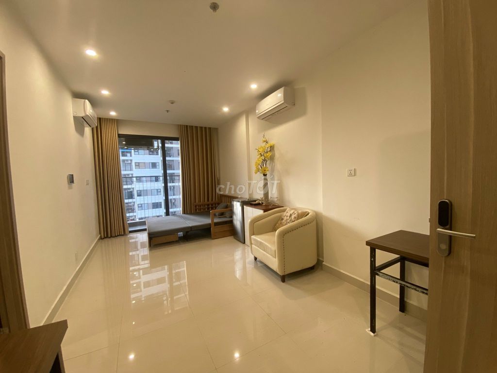 Studio - 32m2 Full đồ Giá 2,05 Tỷ, Căn hộ sẵn sổ, Vinhomes Smart City.