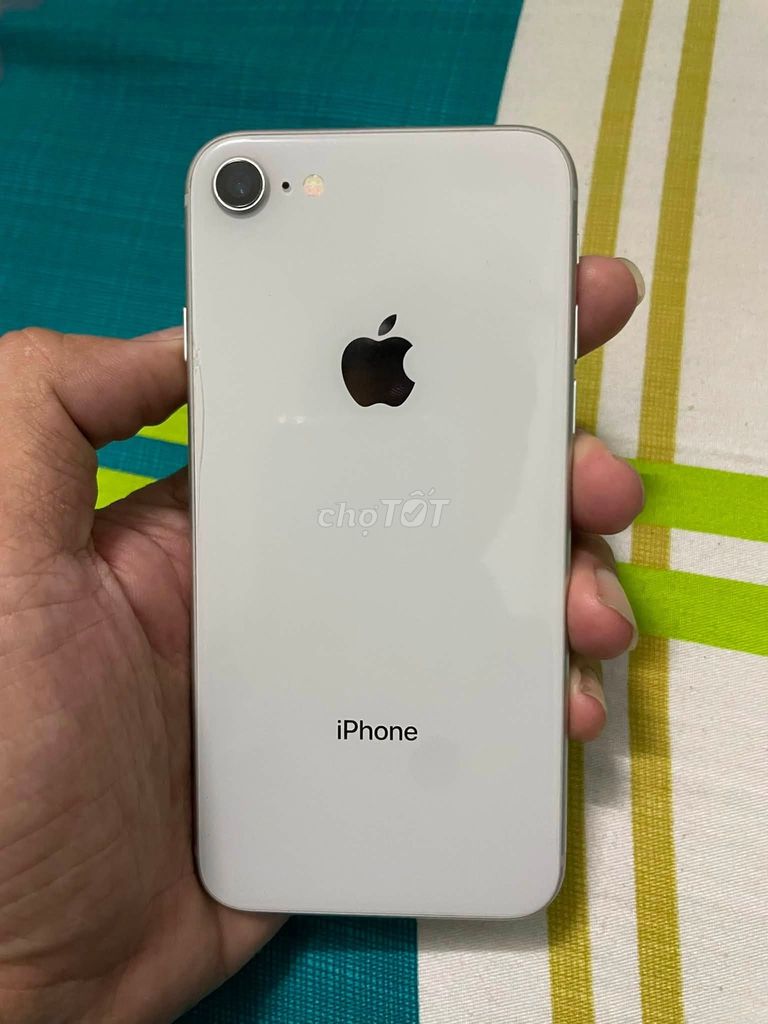 Apple iPhone 8 64GB Trắng 78% pin 98%. Mua bán Điện thoại tại Thành phố Thuận An Bình Dương được đăng bởi Hội Đồ Điện Tử hình 1