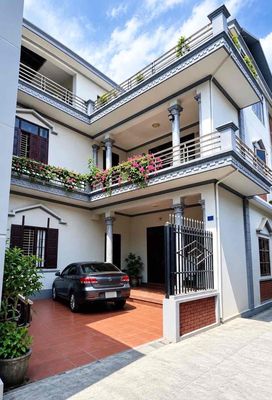 Nhà phố 110 m² · 4 PN · Đường Di Trạch