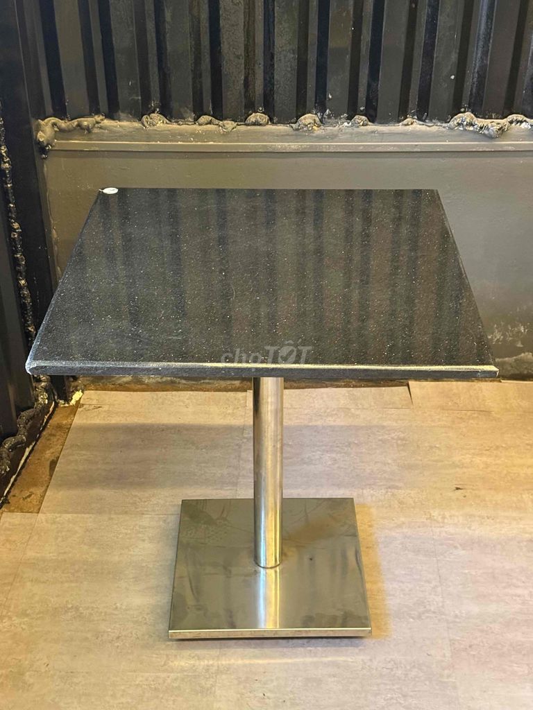 Bàn Đá Granite Inox Đen Bạc 70x70x75. Mua bán Bàn ghế tại Quận 3 Tp Hồ Chí Minh được đăng bởi Gaming 2ND hình 1