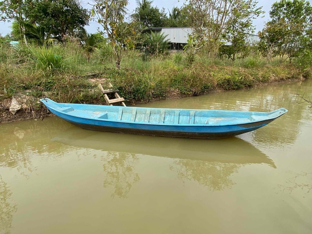 xuồng nhựa composite