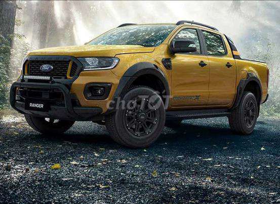 Toyota Hilux trắng số tự động 5 chỗ. Mua bán Ô tô tại Huyện Nhà Bè Tp Hồ Chí Minh được đăng bởi Lam hình 2