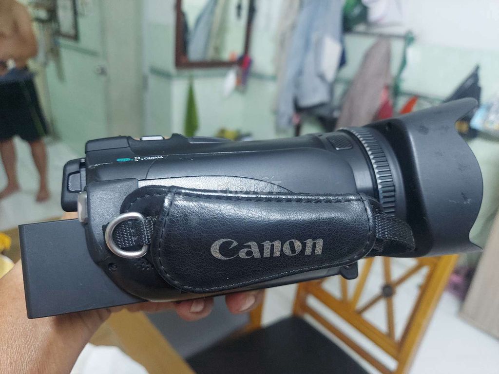 Máy quay cao cấp Canon vixia G20 đẹp 99%