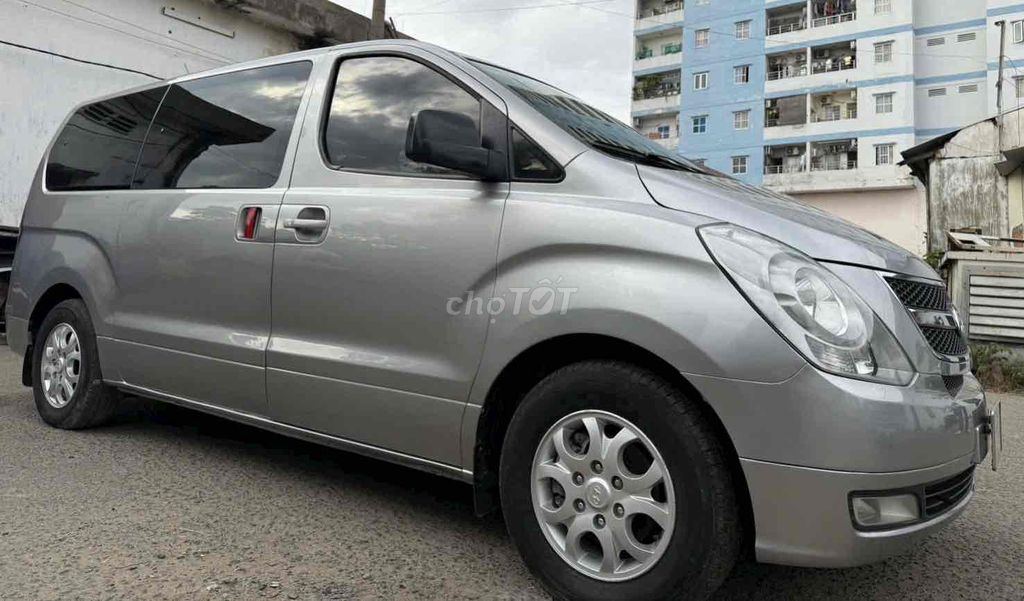 Hyundai Starex 9 chỗ- xe đẹp zin nội thất như mới. Mua bán Ô tô tại Quận Bình Tân Tp Hồ Chí Minh được đăng bởi Đỗ Đình Tuyên hình 15