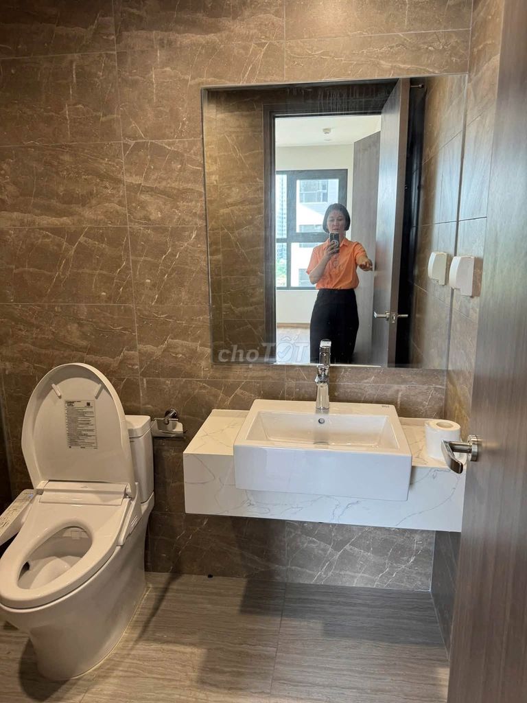 Апартаменты с 2 спальнями в Vinhomes Ocean Park