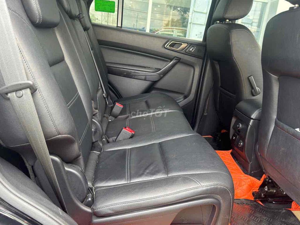 Ford Everest 2021 Titanium 2.0L 4x2 - 29000 km. Mua bán Ô tô tại Quận 7 Tp Hồ Chí Minh được đăng bởi FORD chính hãng HCM  hình 8