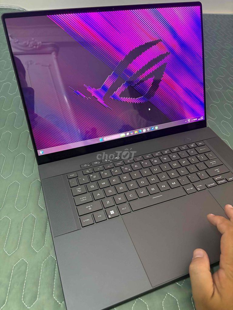 ASUS ZEPHYRUS 2024 Ultra 7 155H 32GB/1TB. Mua bán Laptop tại Quận Gò Vấp Tp Hồ Chí Minh được đăng bởi Hoang Long An hình 1