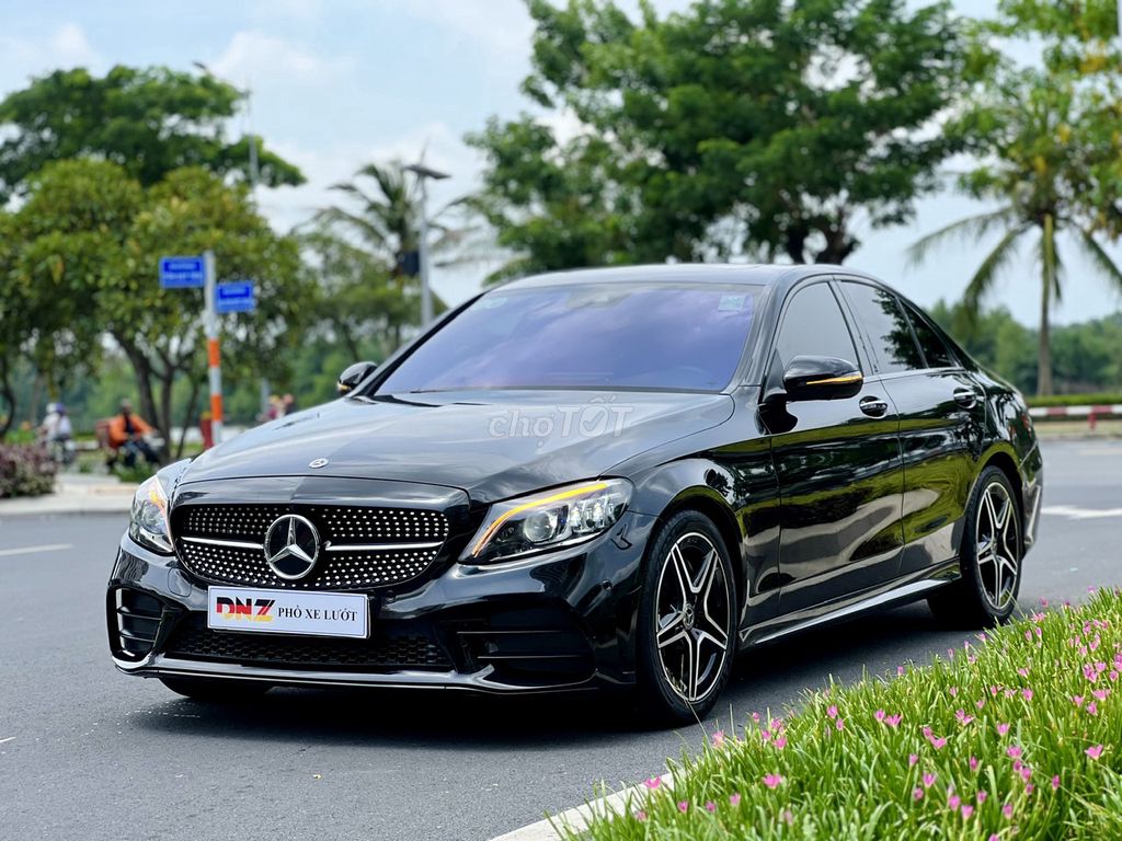 ❤️ MERCEDES C300 AMG - Model 2020, Black Edition. Mua bán Ô tô tại Quận 7 Tp Hồ Chí Minh được đăng bởi Tri Mercedes DNZ hình 3