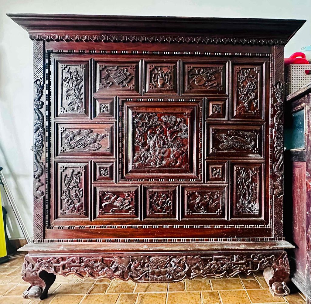 TỦ THỜ GỖ GÕ HUẾ TRUYỀN THỐNG CHẠM KHẮC LÂU ĐỜI. Mua bán Tủ, kệ gia đình tại Thị xã Hương Trà Thừa Thiên Huế được đăng bởi Minh Đức hình 1