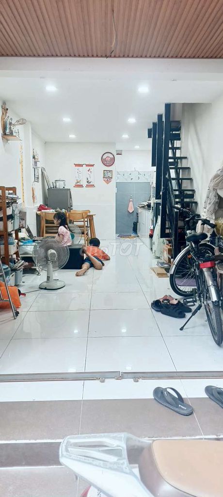 CẦN TIỀN BÁN GẤP!