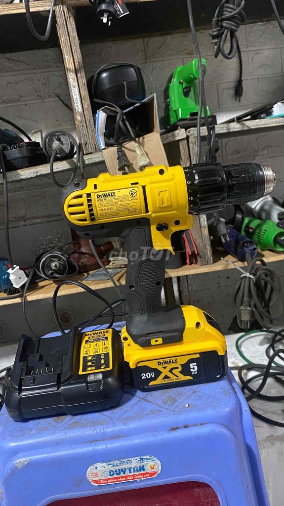 khoan PIN dewalt 18v chính hãng