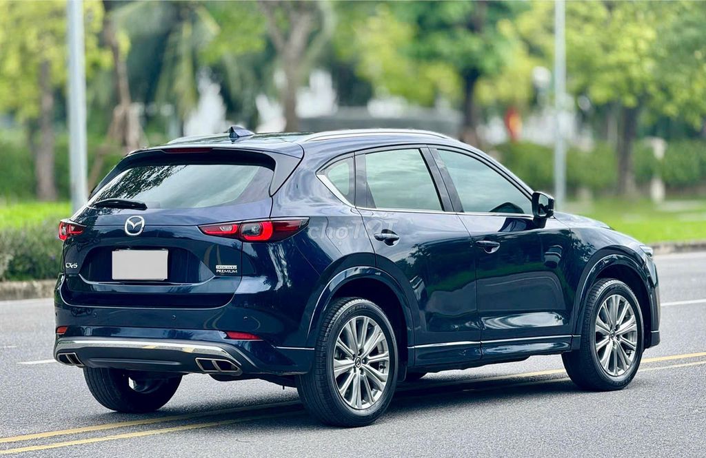 Mazda CX5 Premium Exclusive 2.0 2024, xe chuẩn. Mua bán Ô tô tại Quận Long Biên Hà Nội được đăng bởi Long Biên Cars hình 6