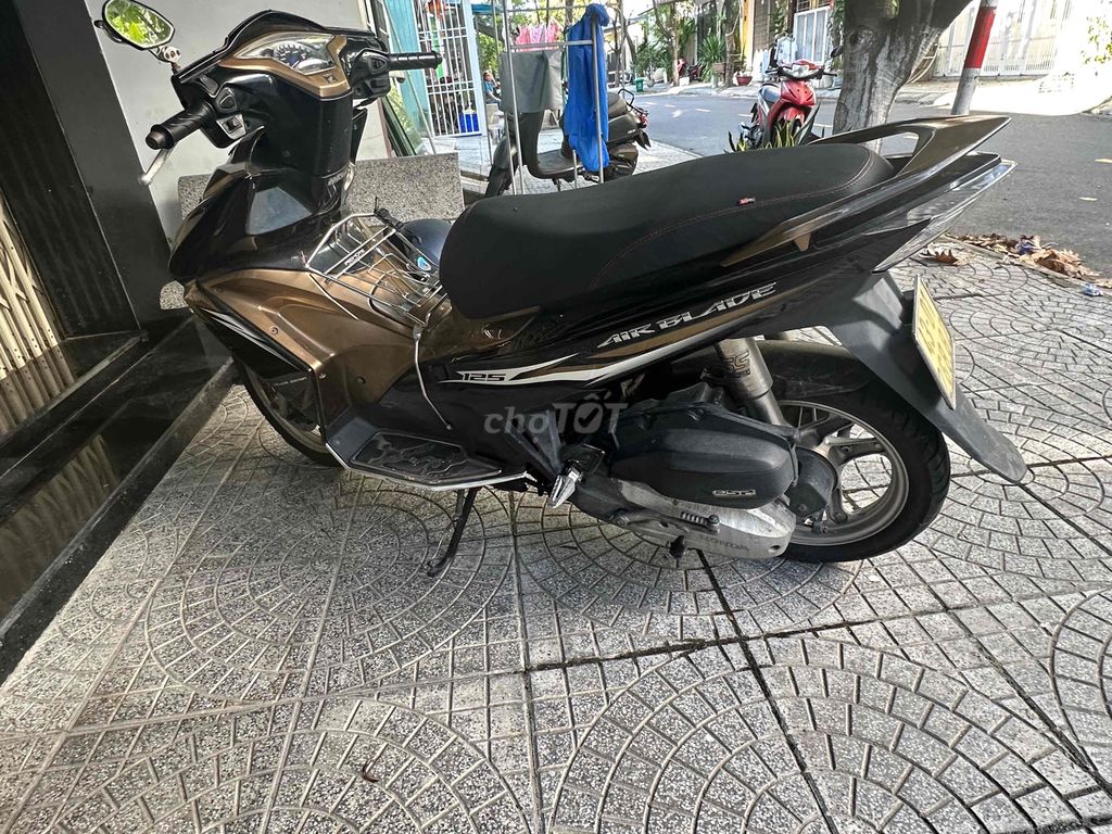 Honda Air Blade 2013, коричнево-черный, 87 000 км