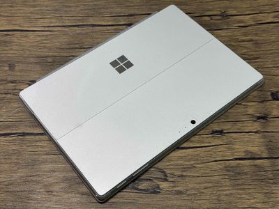 Microsoft Surface Pro 5 i5-7300U 8GB/128GB