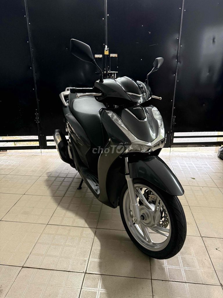 SH 150i ABS chính Chủ. Mua bán Xe máy tại Thành phố Thủ Dầu Một Bình Dương được đăng bởi công hình 3