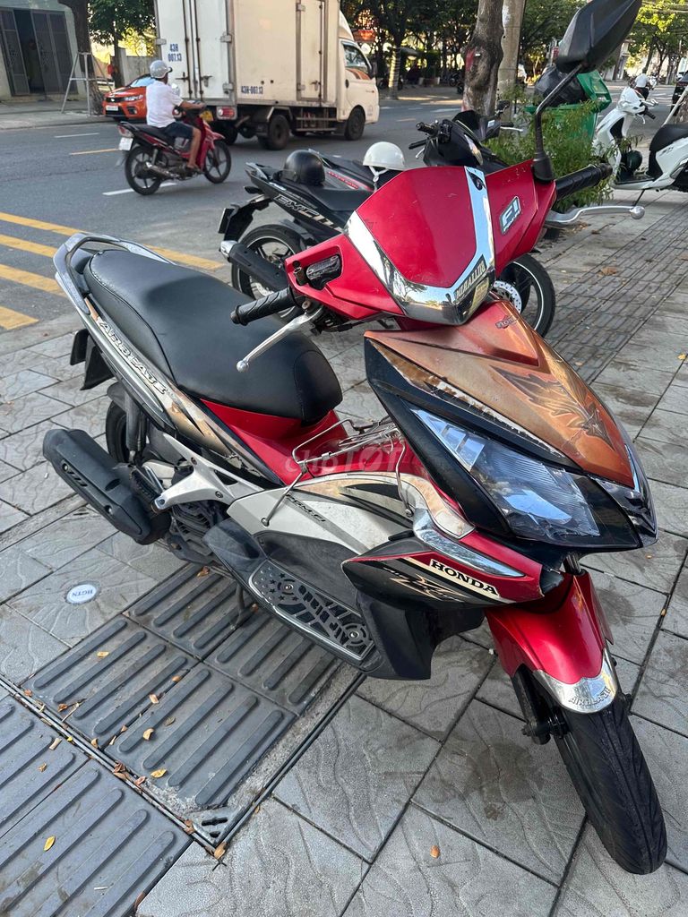 Honda Air Blade 2010 đỏ