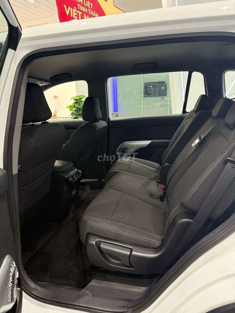 LIMO GREEN 2025. Mua bán Ô tô tại Quận 8 Tp Hồ Chí Minh được đăng bởi VinFast Đại Lộc hình 5