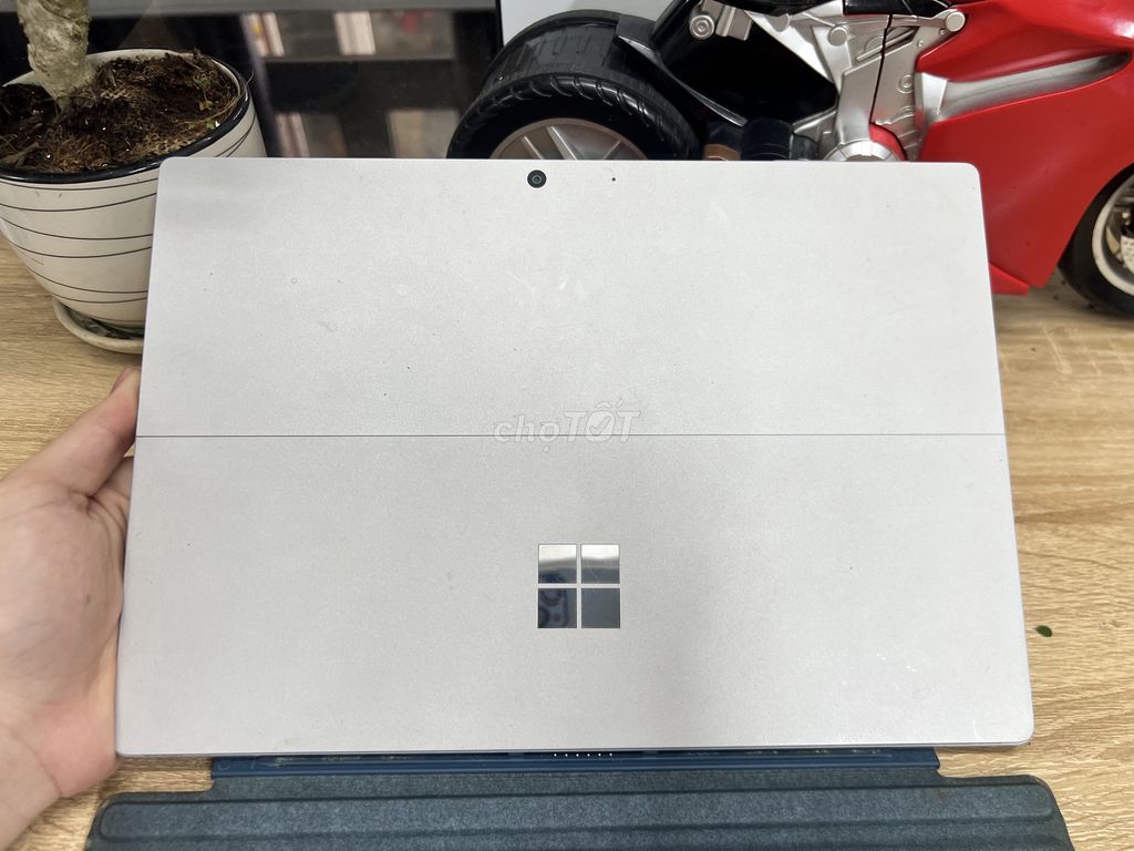 Surface Pro 7 2in1 i5-1035G4/8/128 12"3 2,7K Touch. Mua bán Laptop tại Quận Bình Thạnh Tp Hồ Chí Minh được đăng bởi Nguyễn Công Lý hình 1
