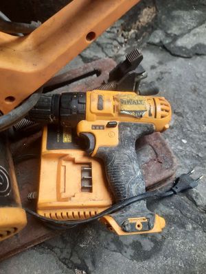 Máy cắt sắt đá DAIKEN 355mm. Mua bán Đồ chuyên dụng, Giống nuôi trồng tại Quận Tân Phú Tp Hồ Chí Minh được đăng bởi HUY TRẦN