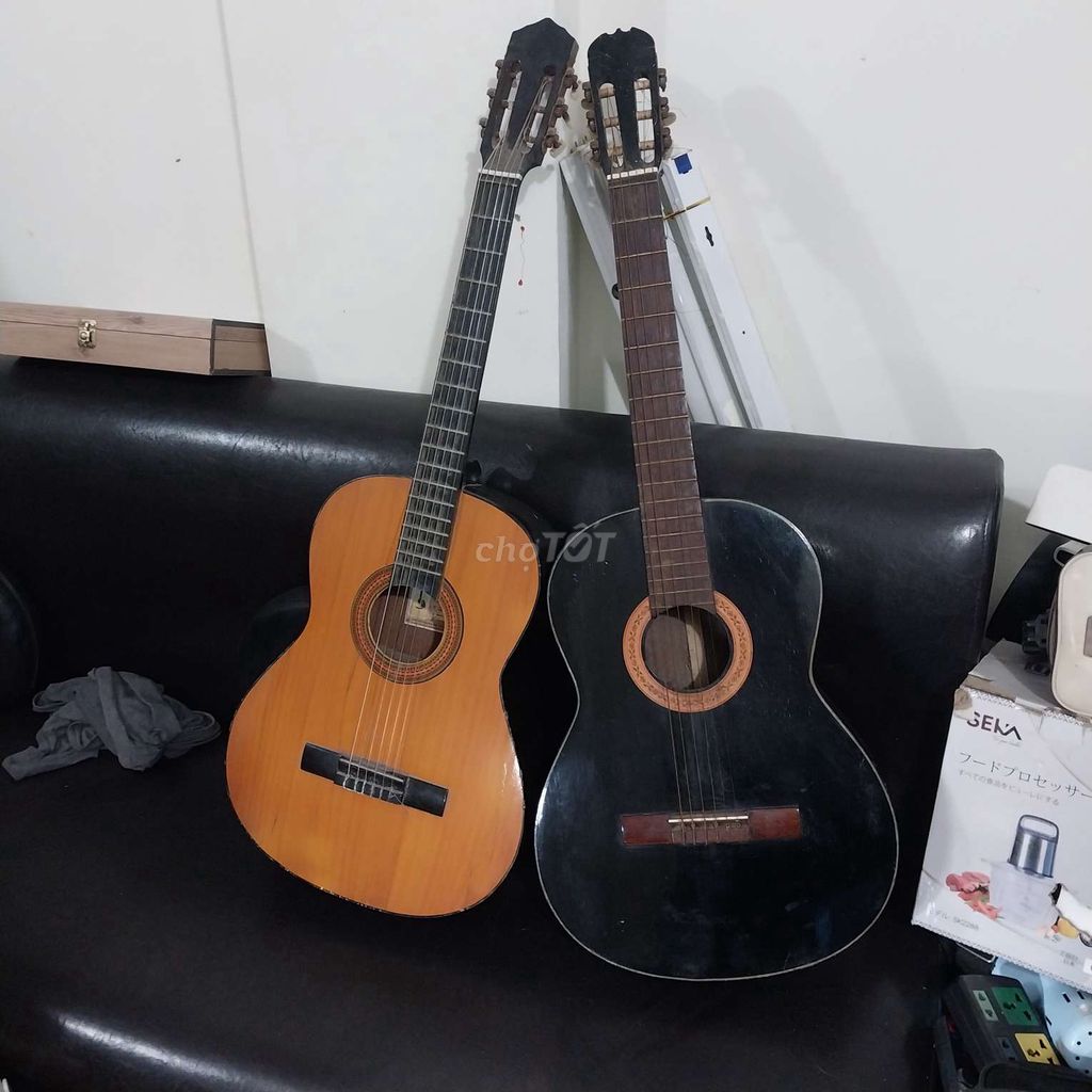 2 đàn guitar gỗ 400k. Mua bán Nhạc cụ tại Quận Hai Bà Trưng Hà Nội được đăng bởi Ông Chung hình 1
