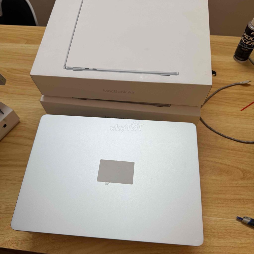 MacBook Air M2 13”  2022 8g/256 pjn97% fullboxbh3. Mua bán Laptop tại Quận 3 Tp Hồ Chí Minh được đăng bởi Phúc Nguyễn hình 1