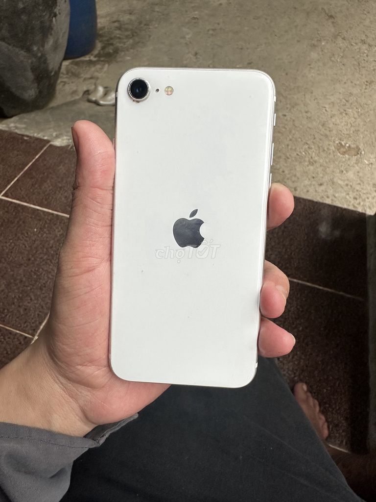 Apple iPhone SE 2020 64GB Trắng. Mua bán Điện thoại tại Huyện Ba Tri Bến Tre được đăng bởi Huỳnh Cong Minhh hình 1