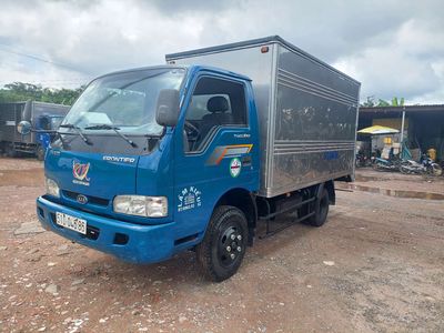 Kia k165 tải 2T3 đời 2016 thùng kín có máy lạnh. Mua bán Xe tải, xe ben tại Quận Bình Tân Tp Hồ Chí Minh được đăng bởi Kính Xe Tải