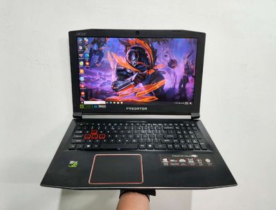 Acer Predator: GTX 1060 - 6GB / i7-8750H