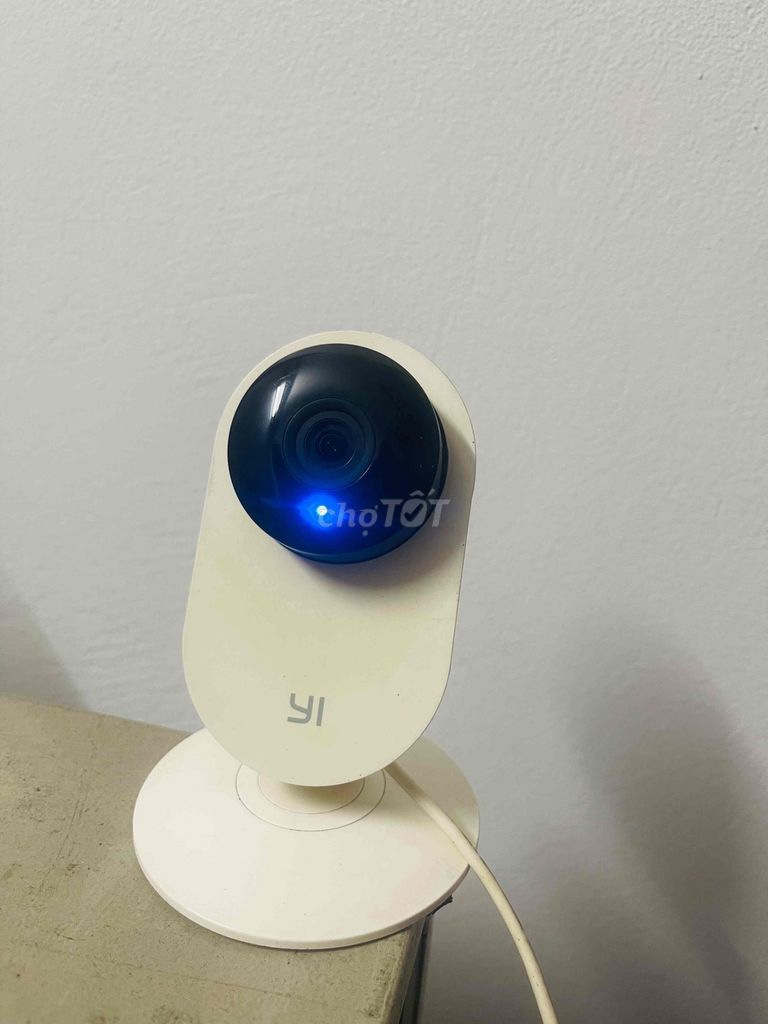 Camera an ninh Xiaomi YI Trắng. Mua bán Máy ảnh, Máy quay tại Huyện Thanh Trì Hà Nội được đăng bởi Hoàng Hưng hình 1