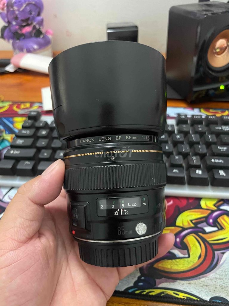 Ống kính Canon EF 85mm f/1.8 USM Tốt. Mua bán Máy ảnh, Máy quay tại Huyện Thăng Bình Quảng Nam được đăng bởi Hoàng Nhân hình 1