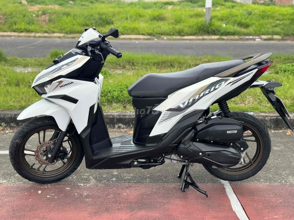 vario 125 khoá ga màu trắng kem 43E1-668.36