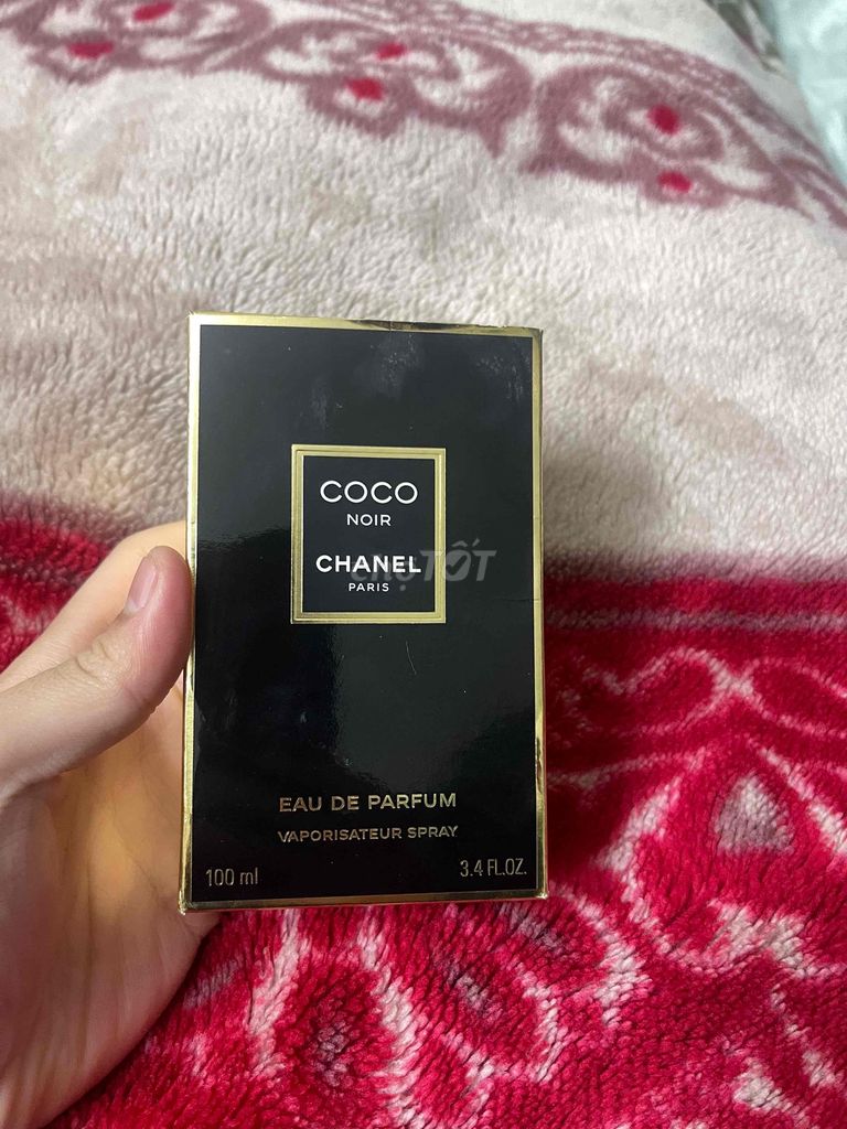 pass lại mấy chai nước hoa mới 100%