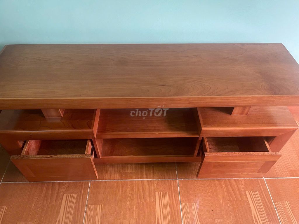 Kệ ti vi  gỗ sồi mới 99% ko trầy xước. Mua bán Tủ, kệ gia đình tại Quận 7 Tp Hồ Chí Minh được đăng bởi Minh Hoàng hình 1